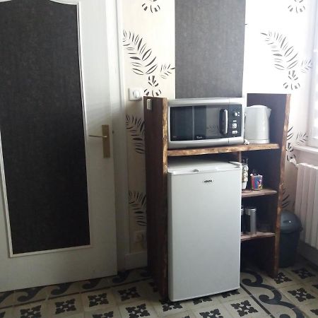Chambre Meublee A Louer Pouzauges Luaran gambar